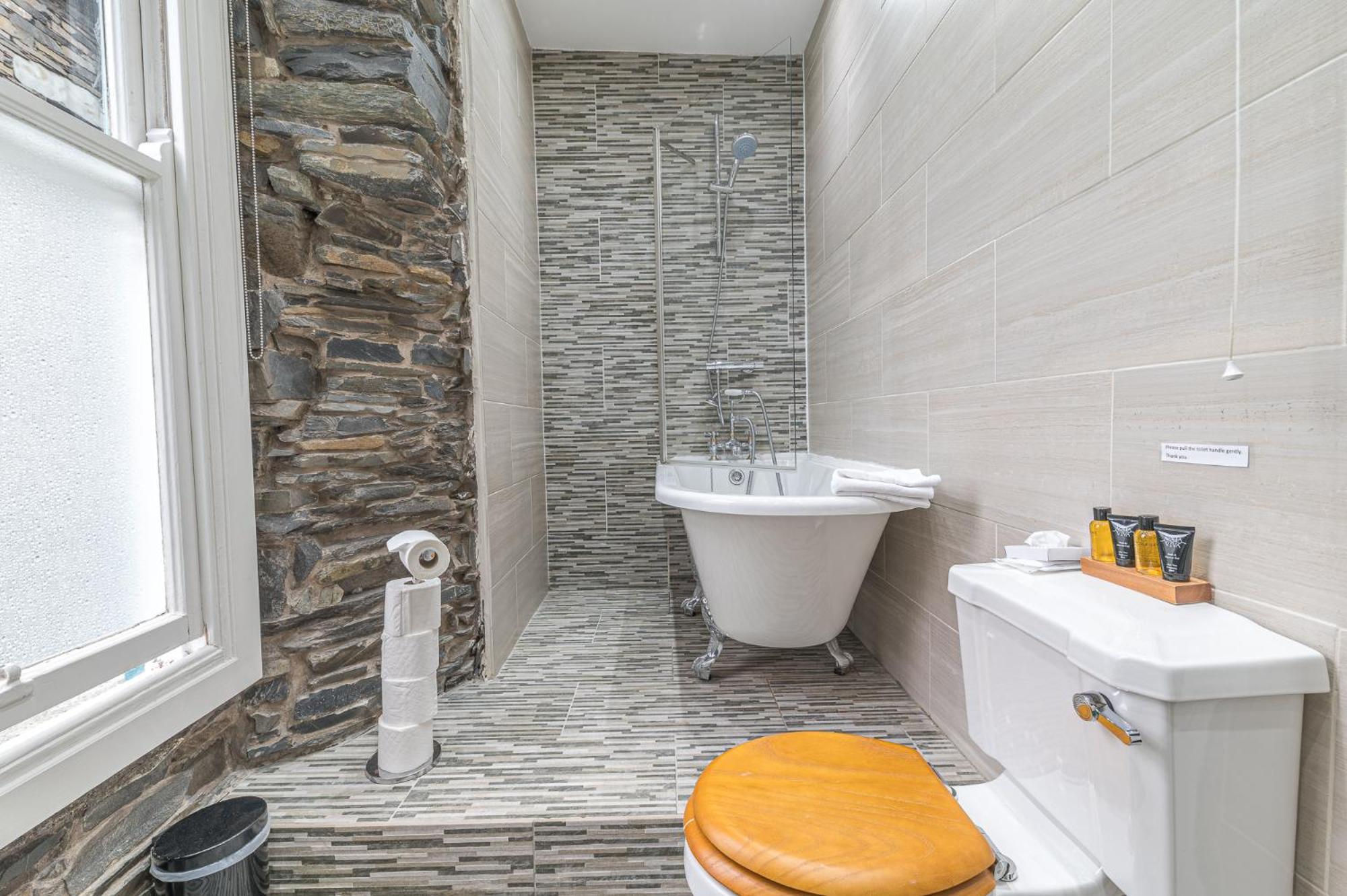 1869 Hotel Ambleside Ngoại thất bức ảnh