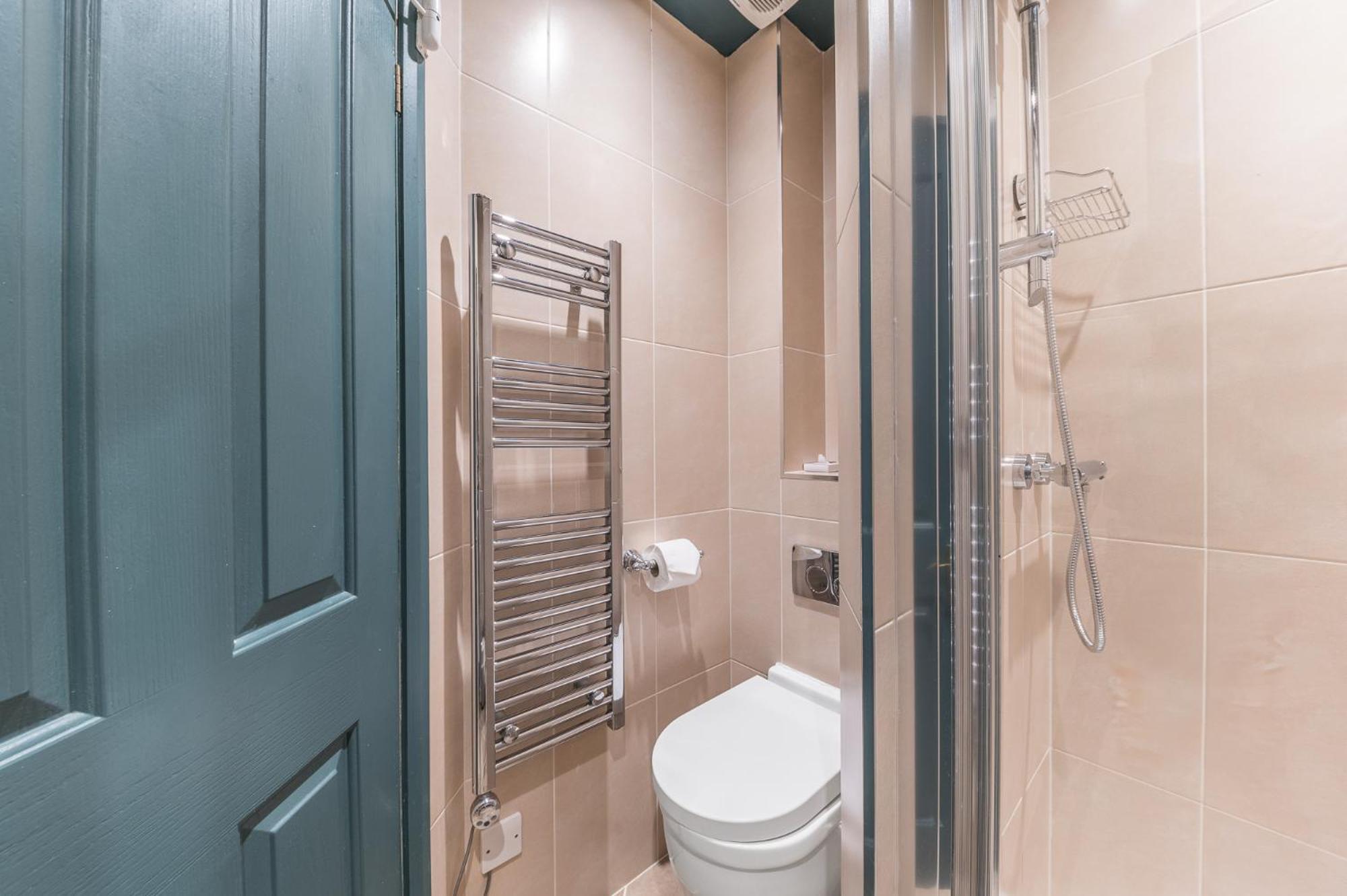1869 Hotel Ambleside Ngoại thất bức ảnh